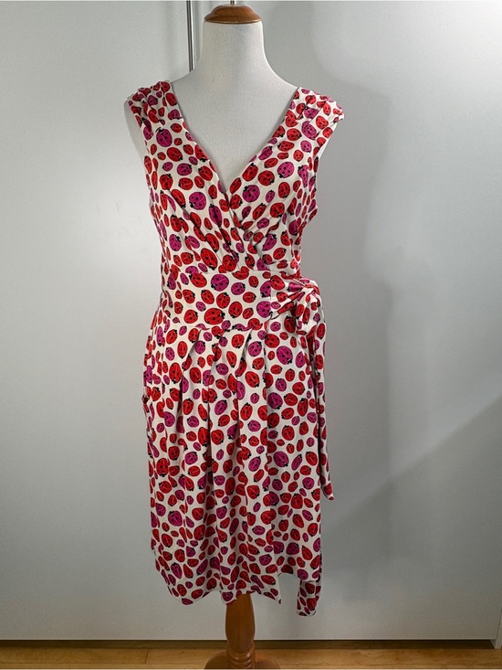 Diane Von Furstenberg Dresses & Skirts - Diane Von Furstenberg 100% Silk Classic Wrap Midi Dress Ladybug Print 8